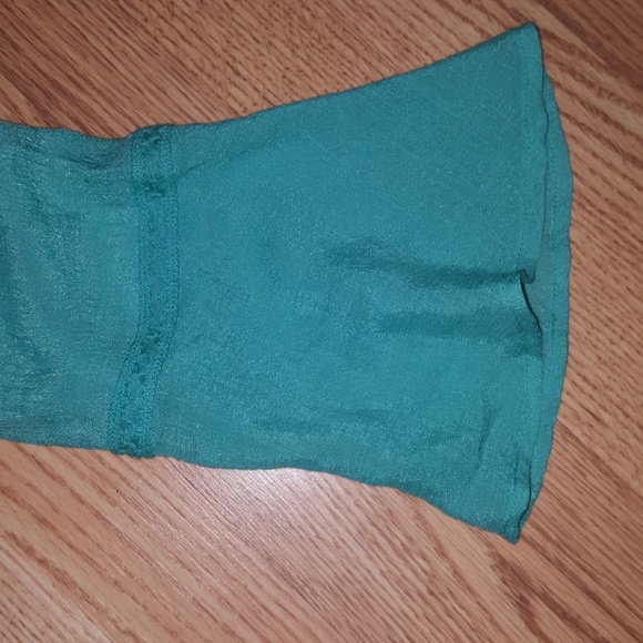 Boutique top - Picture 6 of 8